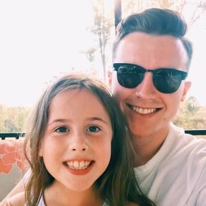 Meet your Posher, Hunter